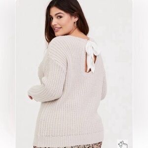 Torrid Cream Back-Tie Chunky Sweater - Size 3